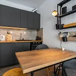 Aparthotel Platz 4*