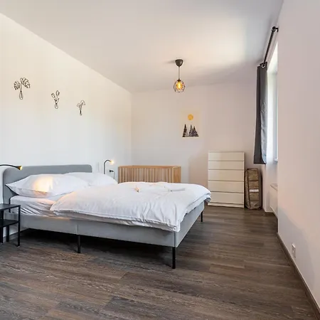 Aparthotel Platz *