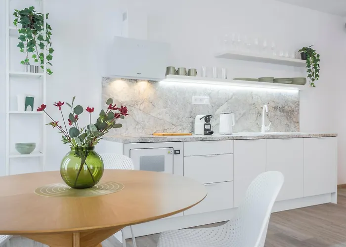 Platz Apartahotel