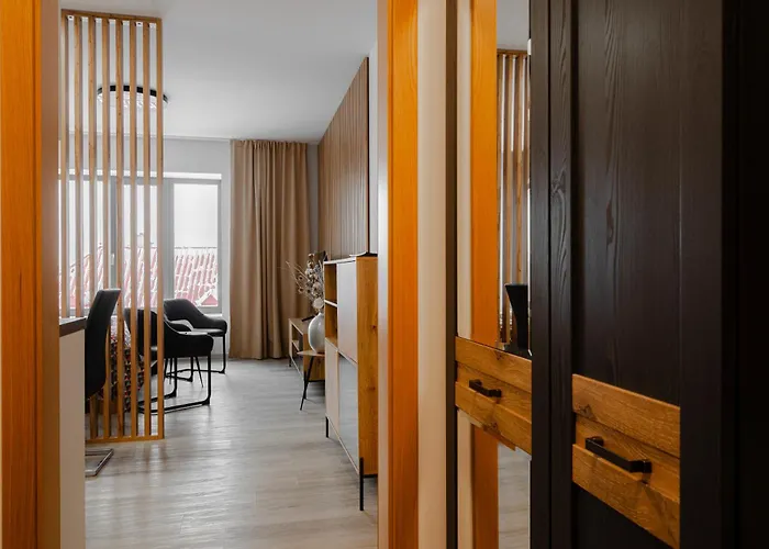 Platz Apartahotel 4*